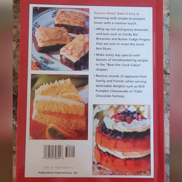 Duncan Hines Bake It Easy Cookbook - Picture 4 of 4